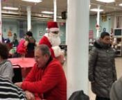 You can’t have Christmas without Santa Claus. Everyone knows that, even a Hebrew School graduate like me. But that was the case at the Ozone Park Senior Center when my family and I arrived to volunteer just after sunrise on a cold, clear Christmas Day last winter.nntTo be honest, I didn’t really know what to expect when we walked into the Center’s empty rec room that morning. All I knew was that the five of us had signed up to bring hot Christmas meals to homebound people for God’s Love