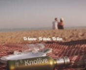 Knolive es un aceite de oliva virgen extra de autor procedente de Priego de Córdoba, con unos frutos selectos de gran complejidad aromática, origen de una dulce y delicada armonía sobresaliente para los sentidos.