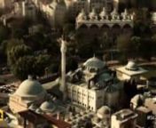 Ak Parti&#39;nin, İstanbul&#39;un fethinin 562. yılı için hazırladığı film yayınlandı. Gerçek helikopterle ve özel kamera sistemiyle çekilmiş İstanbul manzaralarıyla hazırlanan filmde, görüntüler İstanbul Fethi&#39;nin güzergahı ile izleyiciye aktarılıyor. Anadolu Hisar&#39;ından başlayan ve sırasıyla İstanbul&#39;dan görüntüler gördüğümüz film, Ayasofya Camii ve çevresiyle devam ederken izleyiciyi şaşırtıcı bir sürpriz bekliyor. Müziğin ve dış sesin aniden kesilmesi