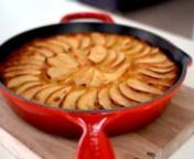 Æblekage | Nem kage bagt i pande from pande