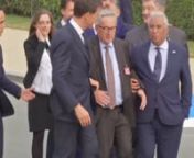 Jean-Cluade Juncker se opět nedokázal uhlídat a opilý se zúčastnil slavnostního focení leaderů NATO v Bruselu.
