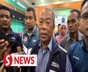 All Members of Parliament should be free to voice out their opinions without the threat of losing their positions as MPs, says Tan Sri Muhyiddin Yassin.&#60;br/&#62;&#60;br/&#62;The Perikatan Nasional chairman said that on Saturday (Dec 17), adding that the recently inked Malaysia Unity Government agreement should be irrelevant if Prime Minister Datuk Seri Anwar Ibrahim already had two-third support.&#60;br/&#62;&#60;br/&#62;On Perikatan’s stand on Monday over the vote of confidence, Muhyiddin said that they would discuss the matter on Sunday (Dec 18) to get the final decision on the matter.&#60;br/&#62;&#60;br/&#62;Read more at https://bit.ly/3WlGwHj&#60;br/&#62;&#60;br/&#62;WATCH MORE: https://thestartv.com/c/news&#60;br/&#62;SUBSCRIBE: https://cutt.ly/TheStar&#60;br/&#62;LIKE: https://fb.com/TheStarOnline
