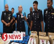 Over RM40,000 in drugs were seized, and an arrest was made after a narcotics raid here in Kuala Lumpur.&#60;br/&#62;&#60;br/&#62;Sentul police chief Asst Comm Ahmad Sukarno Mohd Zahari, in a press conference on Thursday (Feb 8), said that an investigation into a drug distribution ring led to the arrest of a foreigner in Taman Wilayah, off Jalan Ipoh on Feb 3.&#60;br/&#62;&#60;br/&#62;Read more at http://tinyurl.com/ue8czfbd&#60;br/&#62;&#60;br/&#62;WATCH MORE: https://thestartv.com/c/news&#60;br/&#62;SUBSCRIBE: https://cutt.ly/TheStar&#60;br/&#62;LIKE: https://fb.com/TheStarOnline