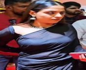 Actress Nikhila Vimal Navel show from suhasini navel