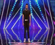 Covering a Queen song in a talent show is a dangerous move. All of Freddie Mercury’s hit songs are masterpieces, so you have a lot to live up to. But Brian Justin Crum did Freddie proud when covering Somebody To Love on America’s Got Talent.