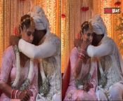 Arti Singh Wedding: Actress Crying on Managl Sutar Moment, Wedding Inside Video, Emotional Moment.Watch Out &#60;br/&#62; &#60;br/&#62;#ArtiSingh, #Wedding, #ArtiSinghWedding, #DeepakChauhan #InsideVideo&#60;br/&#62;~PR.128~