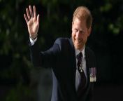 Prince Harry laughs as he&#39;s asked if he&#39;s &#39;happy to be home&#39;Pool