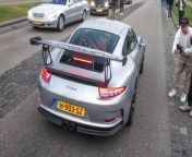 We saw this Porsche 991 GT3 RS equipped with a full straight piped iPE exhaust system. In this video you can see some loud accelerations, downshifts and crazy launch controls. We saw this car at Hart voor Auto&#39;s Assen, StreetGasm Voorjaarsrit and Supercar Madness Assen.&#60;br/&#62;&#60;br/&#62;Owner: @gritexclusivecar on Instagram.