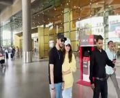After winning Bigg Boss 17, Munawar Faruqui has shot his first project with Hina Khan. Hina Khan and Munawwar recently returned to Mumbai after shooting their first project in Calcutta. Paparazzi spotted Hina and Munavvar at the airport. From where the latest pictures of Hina-Munawar are going viral on social media.&#60;br/&#62;&#60;br/&#62;#munawarfaruqui #hinakhan #biggboss17 #biggbosswinner #trending #entertainmentnews #viral #celebupdate #celebrity #bollywood