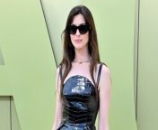 Opening up about how she felt “disconnected” from her hips, Anne Hathaway has admitted she worked with a choreographer for weeks to obtain her Catwoman “swagger” in ‘The Dark Knight Rises’.