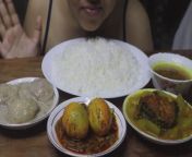 EATING DUDH CHITOI PITHA, EGG MASALA, BOTTLE GOURD WITH FISH CURRY, MASOOR DAL, WHITE RICE from sajini hot masala scene