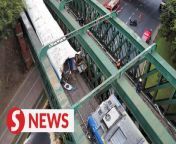 At least 60 people were injured on Friday (May 10) when a seven-car passenger train collided with a locomotive and an empty train car in Buenos Aires.&#60;br/&#62;&#60;br/&#62;WATCH MORE: https://thestartv.com/c/news&#60;br/&#62;SUBSCRIBE: https://cutt.ly/TheStar&#60;br/&#62;LIKE: https://fb.com/TheStarOnline