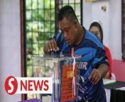 Official results for the Kuala Kubu Baharu by-election are expected to be released by 9pm on Saturday (May 11), says the Election Commission (EC).&#60;br/&#62;&#60;br/&#62;EC deputy chairman Azmi Sharom, said that the voter turnout as at 11am was at about 26%.&#60;br/&#62;&#60;br/&#62;Read more at https://tinyurl.com/msfhmczd &#60;br/&#62;&#60;br/&#62;WATCH MORE: https://thestartv.com/c/news&#60;br/&#62;SUBSCRIBE: https://cutt.ly/TheStar&#60;br/&#62;LIKE: https://fb.com/TheStarOnline&#60;br/&#62;