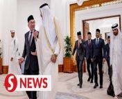 Prime Minister Datuk Seri Anwar Ibrahim has been accorded an official welcome at the Amiri Diwan of Qatar in conjunction with his three-day official visit to the West Asian country.&#60;br/&#62;&#60;br/&#62;Read more at https://tinyurl.com/4krj6xak&#60;br/&#62;&#60;br/&#62;WATCH MORE: https://thestartv.com/c/news&#60;br/&#62;SUBSCRIBE: https://cutt.ly/TheStar&#60;br/&#62;LIKE: https://fb.com/TheStarOnline