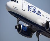 JetBlue is rolling out fees that will vary depending on the day you depart.The price of a first checked bag now ranges from &#36;35 to &#36;50 under a recently revealed fee structure.With prices ranging from &#36;35 for off-peak dates to &#36;40 for peak dates, JetBlue is offering flyers a &#36;10 discount if they choose a checked bag when booking and 24 hours before check-in.